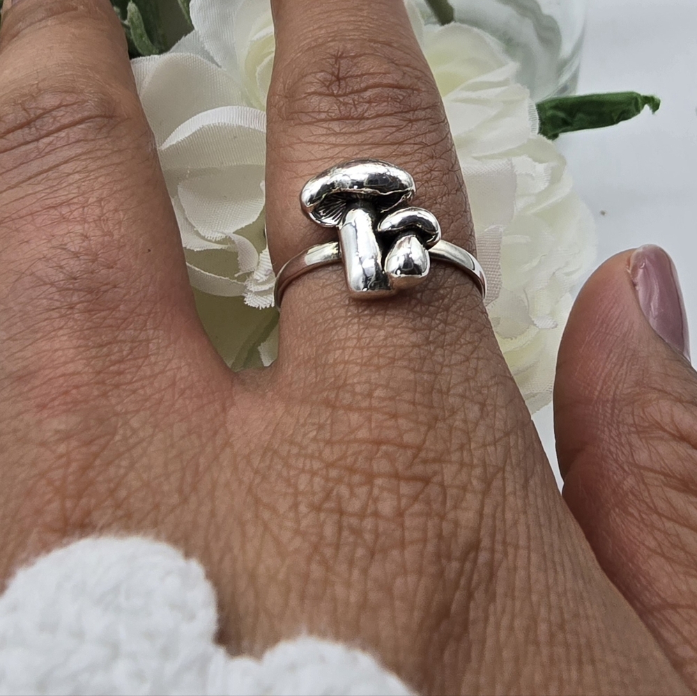 🥰 NAMEKO STERLING SILVER RING - Picture 5 of 6